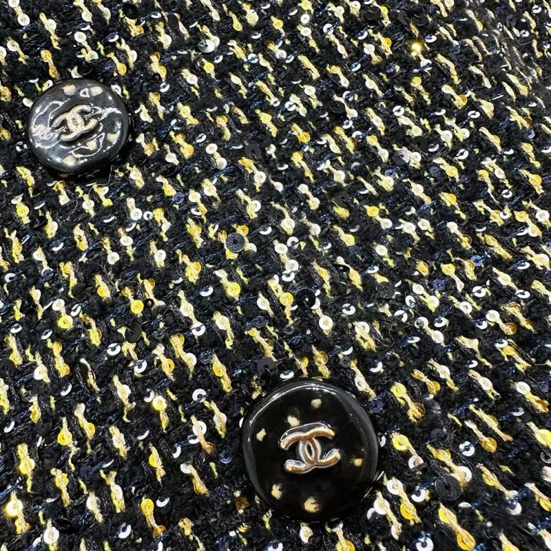 ⭐️ Chanel Jacket 外套 ⭐️ Chanel 24k海军领花呢外套,F34,很复古的一款,尤其是扣子,专柜8w十-4