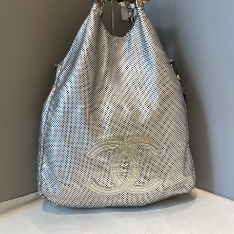 Chanel/香奈兒 太空銀2way hobo網面熔岩鏈條機場包