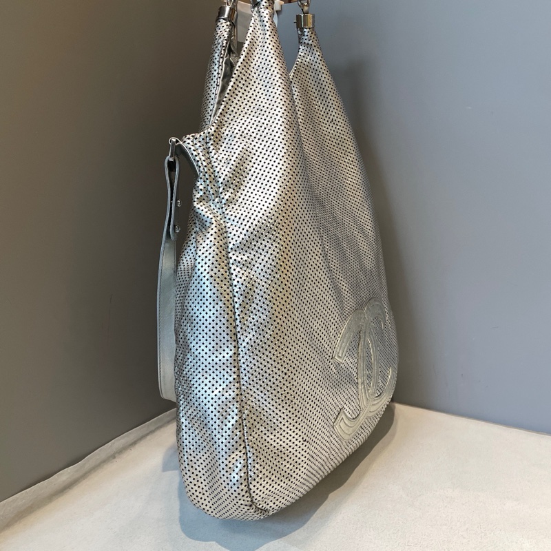 Chanel/香奈兒 太空銀2way hobo網面熔岩鏈條機場包-2