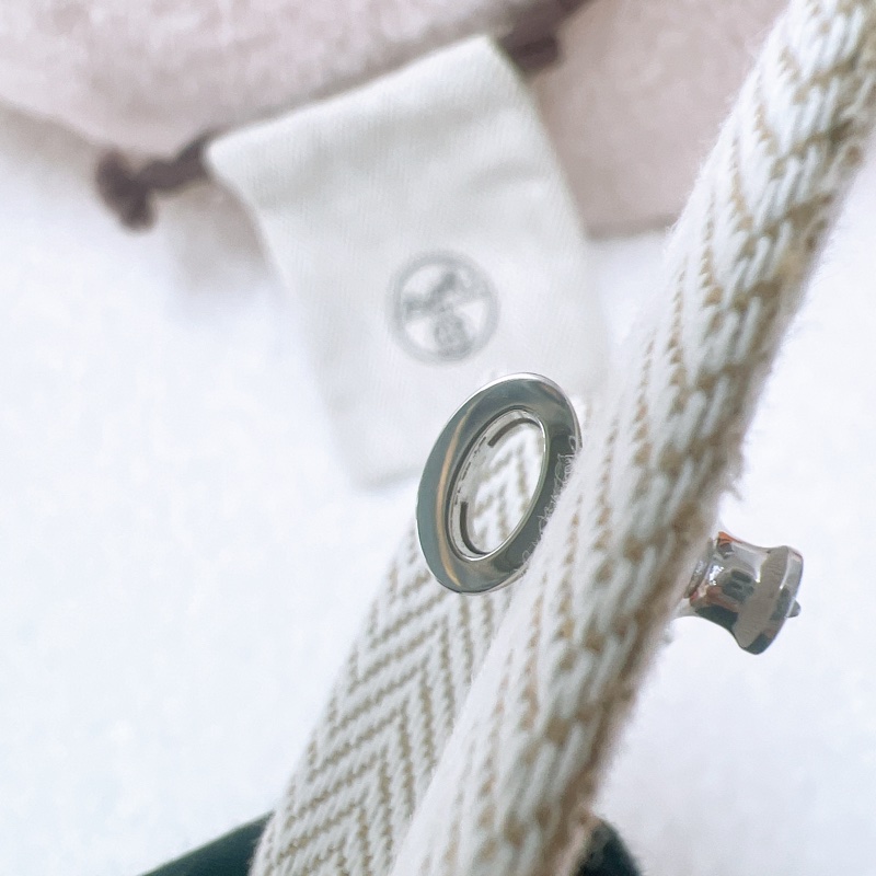 近新 Hermes mini pop 奶茶灰銀色耳環-3