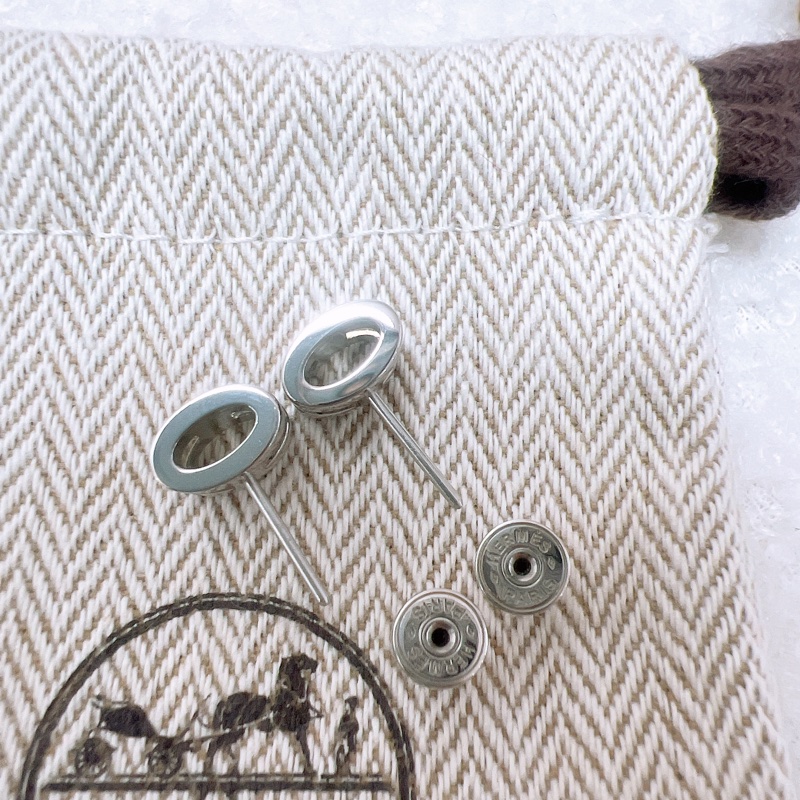 近新 Hermes mini pop 奶茶灰銀色耳環-5