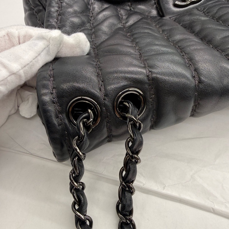 Chanel香奈兒中古黑色泡芙cf機場包-14