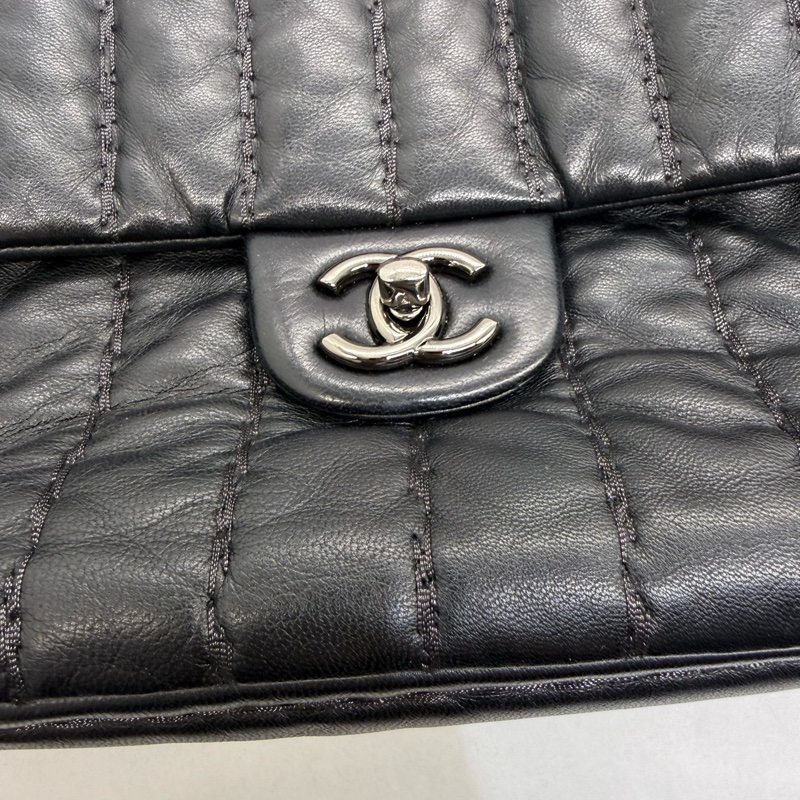 Chanel香奈兒中古黑色泡芙cf機場包-17
