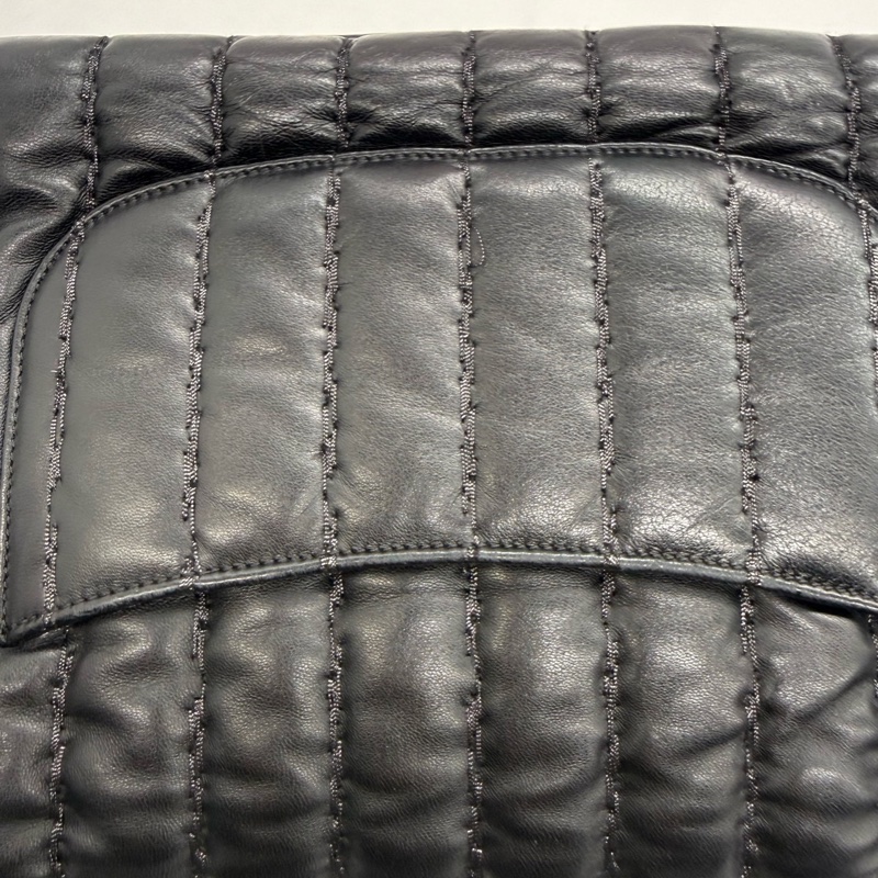 Chanel香奈兒中古黑色泡芙cf機場包-20