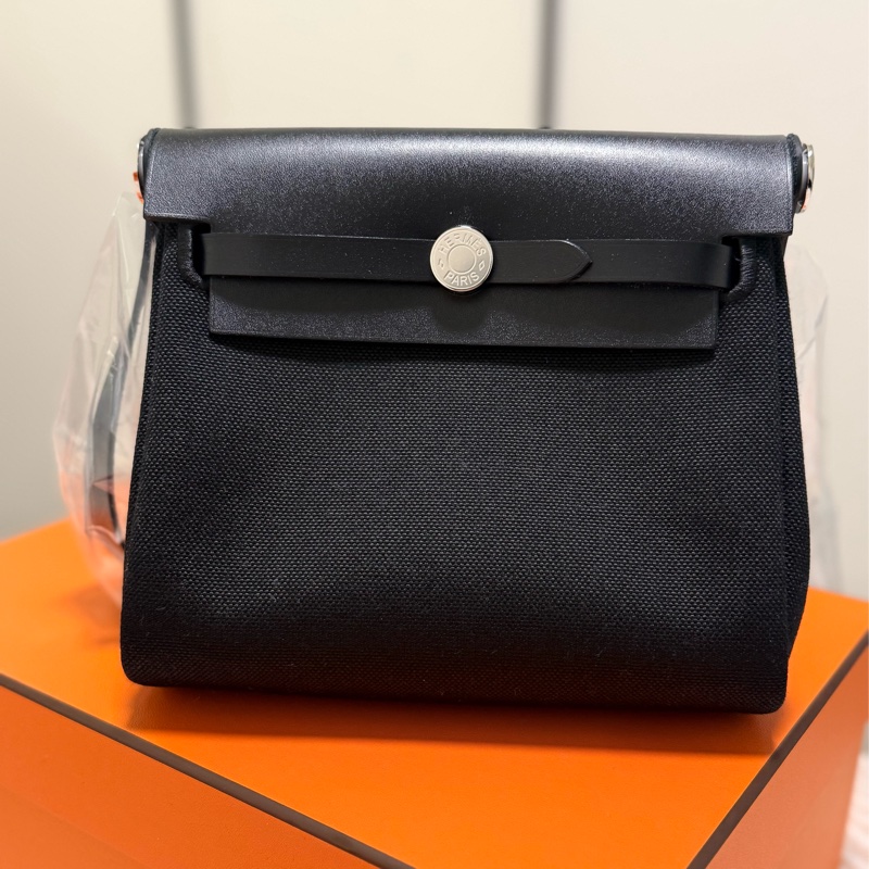 Hermes 愛馬仕 Mini Herbag 黑銀 stamp G-5