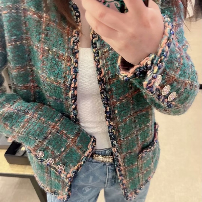 ⭐️ Chanel Jacket 外套 ⭐️ Chanel 23A权志龙同款绿色格纹外套，F34，配件齐全，重工串珠包，爆款-3