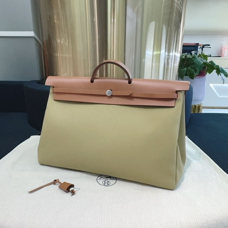 閒置Hermes愛馬仕herbag50軍綠色帆布拼原色皮-2
