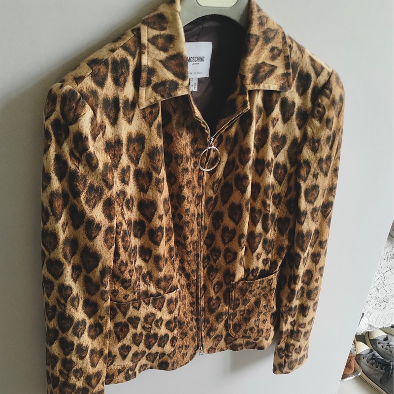義大利製老品 #MOSCHINO 豹紋外套 愛心 | 短板 | 街拍 |  LOVE & PEACE-0