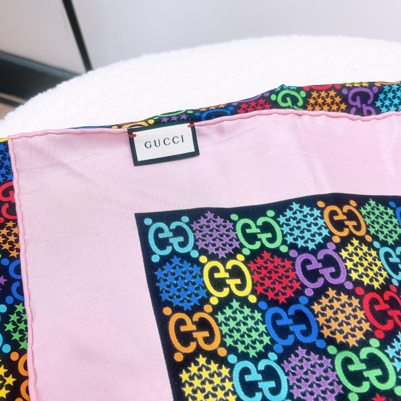 閒置 Gucci 粉色拼彩色老花披肩/絲巾90cm-2