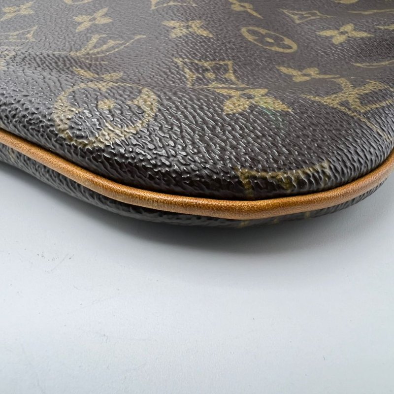Louis Vuitton Pochette Bosphore 老花斜挎包-8