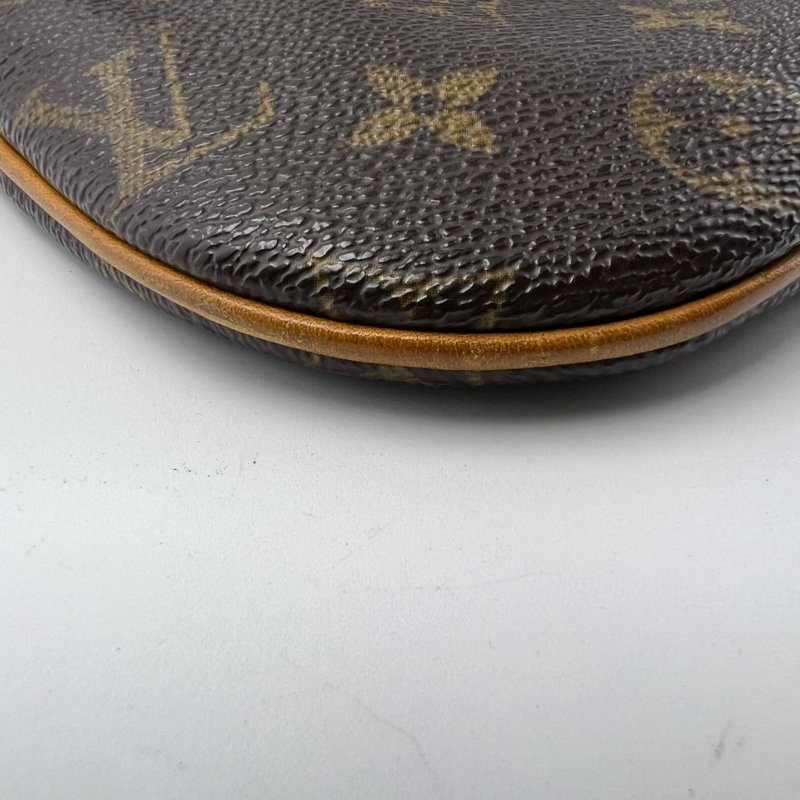 Louis Vuitton Pochette Bosphore 老花斜挎包-11