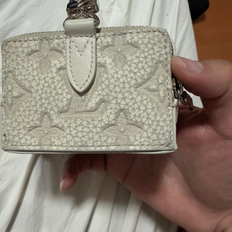 LV 攀岩系列 零錢包吊飾 稀有絕版品-1