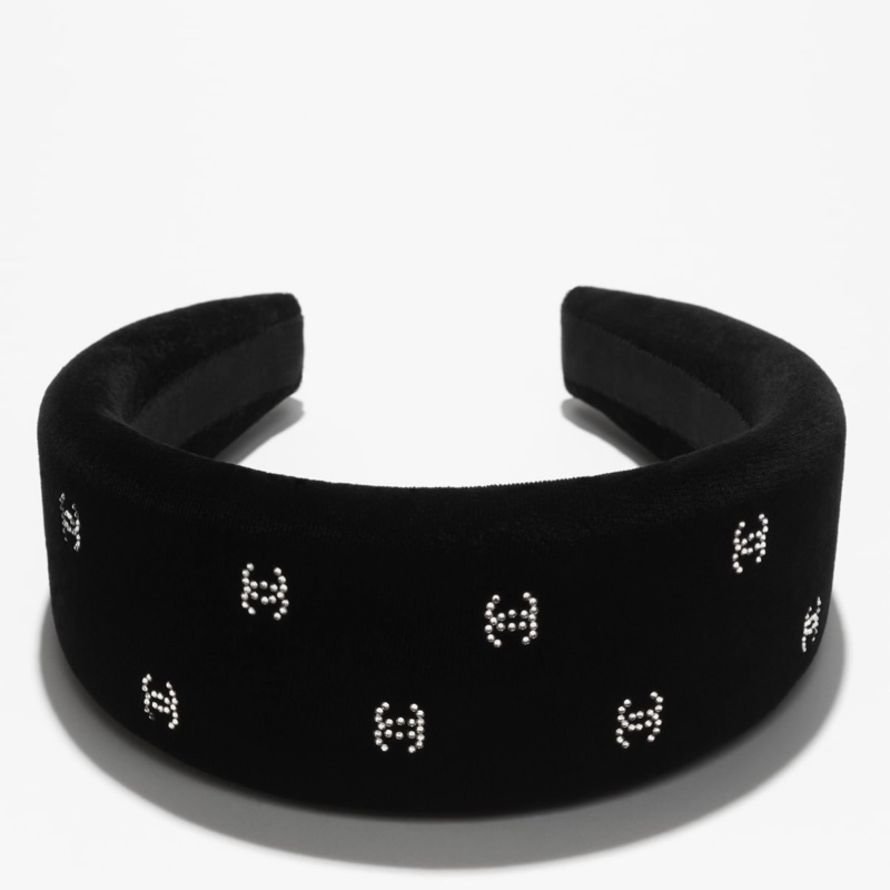 CHANEL 香奈兒【 26C 早春度假】HAIR ACCESSORY 黑色絲絨水鑽雙C頭箍 AAB663-5