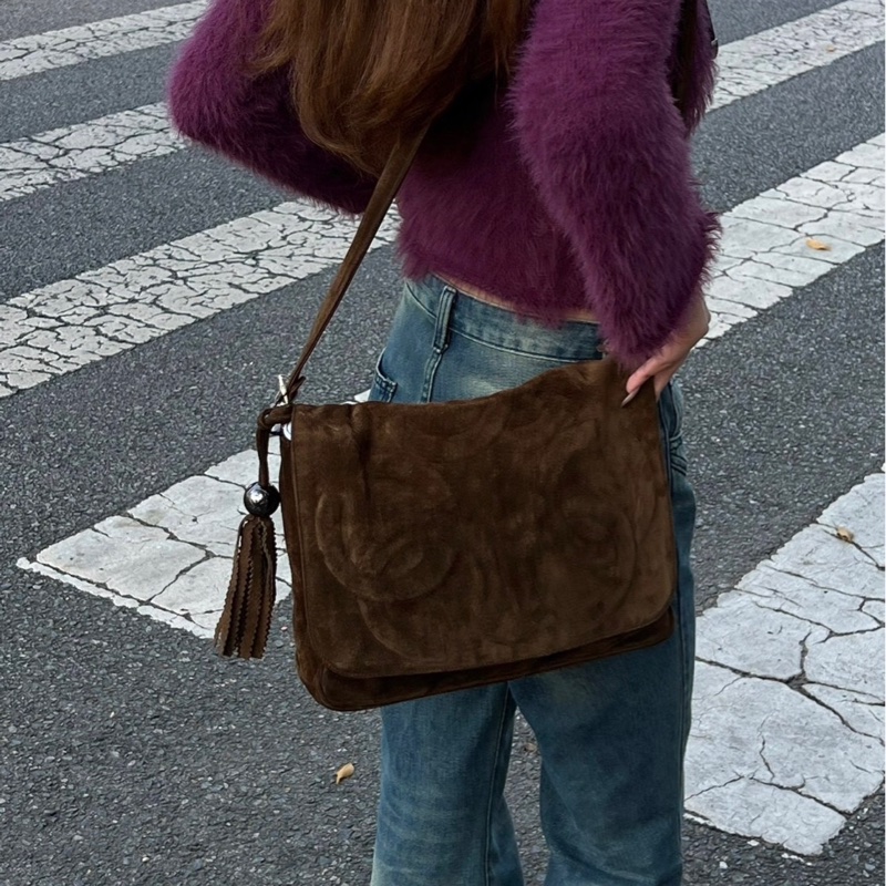 「JL精品代購」9新 Chanel 香奈兒麂皮咖色郵差包-1