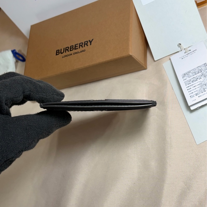 🎁全新盒裝 送禮首選 2025 新款 Burberry 巴寶莉 黑金戰馬皮革5卡名片夾/卡夾-6