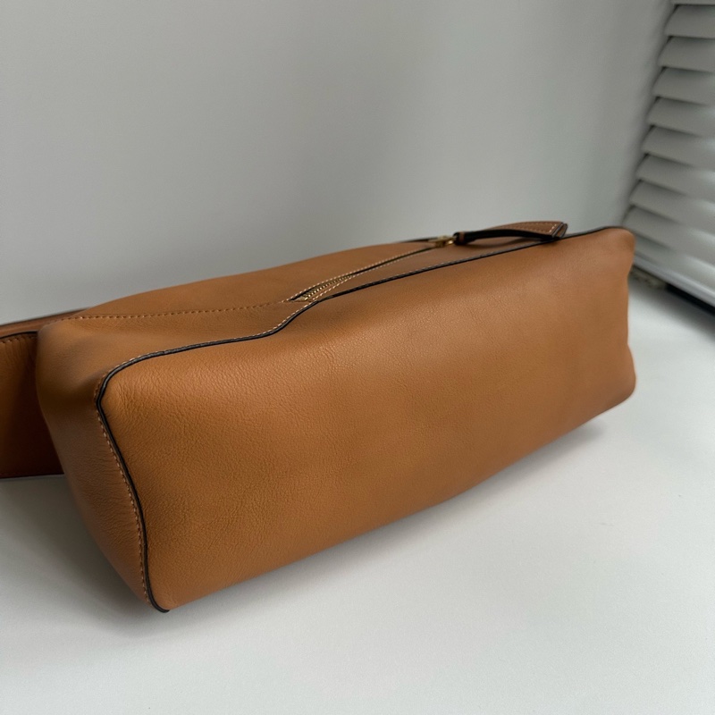 Loewe 羅意威 焦糖色puzzle腋下包Hobo  附件：🈚-5