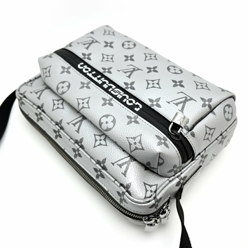 路易威登 Reflect Messenger PM 男女單肩包 M43859（已停產）Monogram 帆布銀色-2