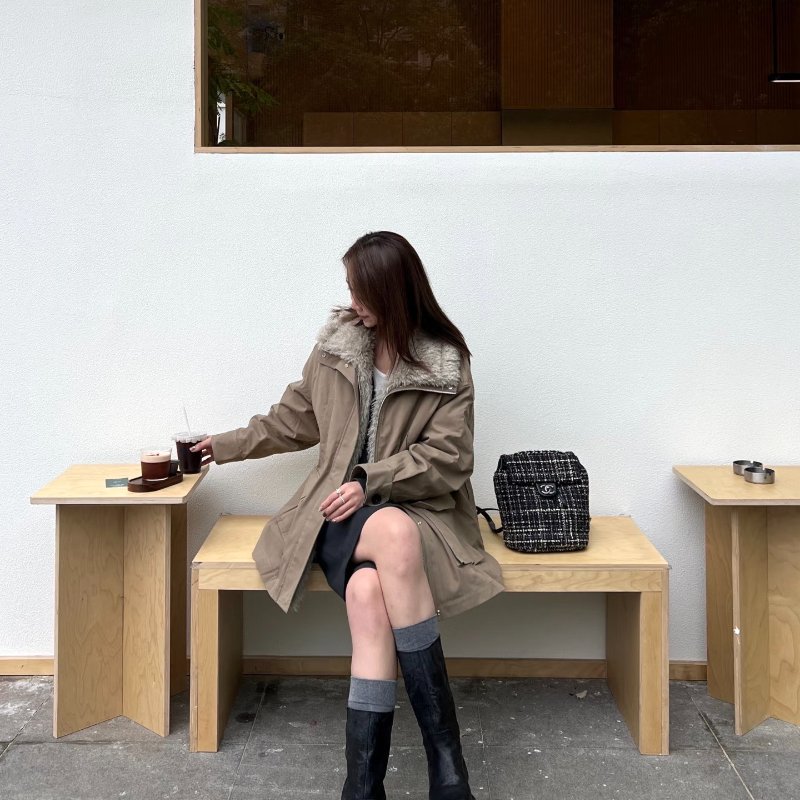 CHANEL粗毛呢拼皮銀扣薩爾茨堡後背包98新配件塵袋25*27*13-1