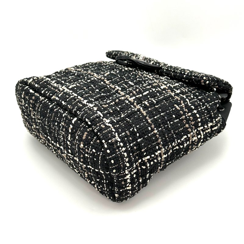 CHANEL粗毛呢拼皮銀扣薩爾茨堡後背包98新配件塵袋25*27*13-4