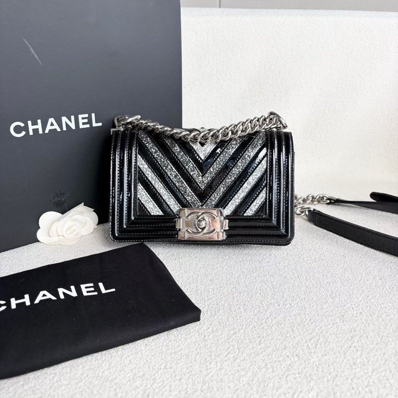 Chanel 亮片拼漆皮V紋Leboy小號 黑銀 20*13*5.5 98新配件塵袋-2