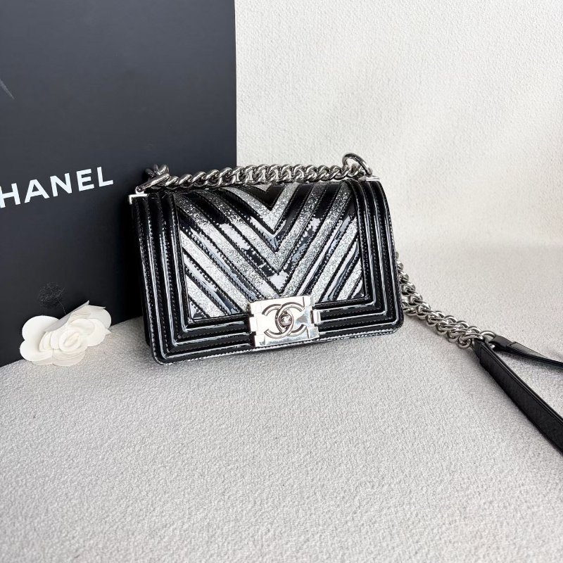 Chanel 亮片拼漆皮V紋Leboy小號 黑銀 20*13*5.5 98新配件塵袋-3