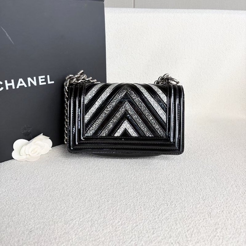 Chanel 亮片拼漆皮V紋Leboy小號 黑銀 20*13*5.5 98新配件塵袋-6