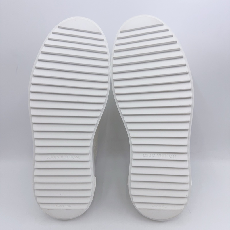 99新Lv路易威登37码小白鞋 白色浮雕满印板鞋-6