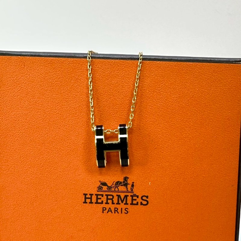 HERMES Pop H黑金立體簍空墜鍊-2
