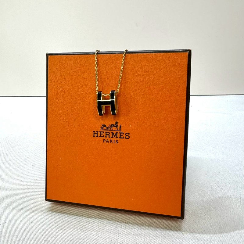 HERMES Pop H黑金立體簍空墜鍊-3
