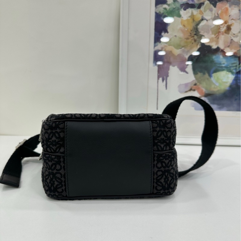 Loewe 羅意威 帆布老花相機斜背包-5