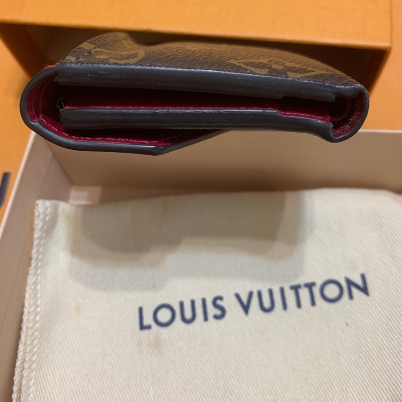 LV三折小短夾-7
