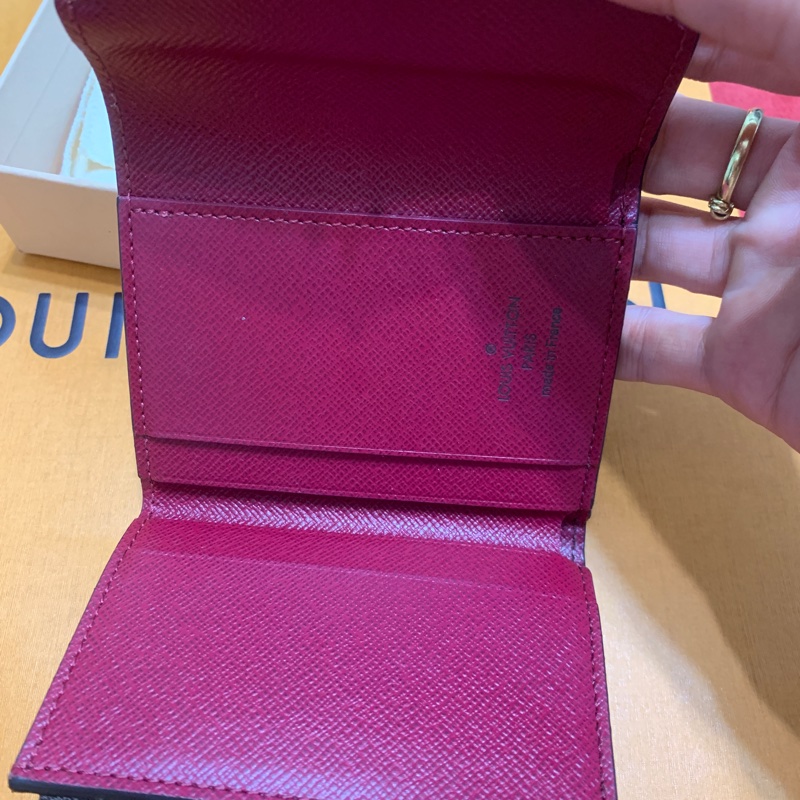 LV三折小短夾-10