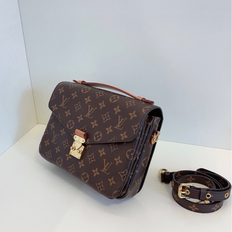 LV 路易威登 Metis 老花郵差包經典-3