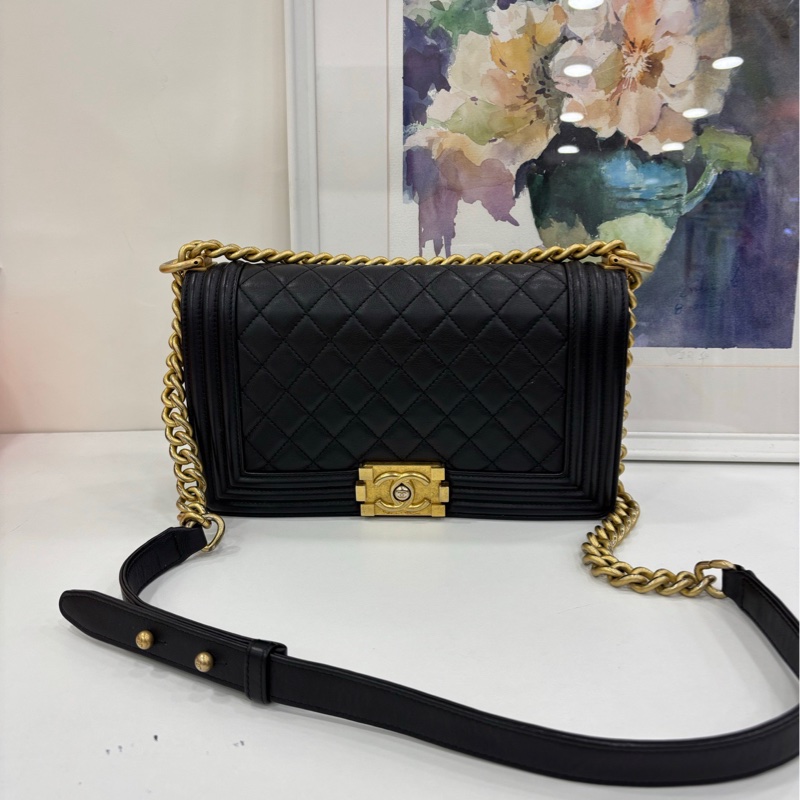 Chanel香奈兒Leboy中黑光面牛皮 25開-1