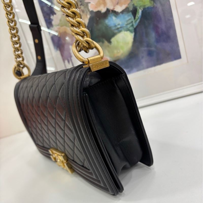 Chanel香奈兒Leboy中黑光面牛皮 25開-4