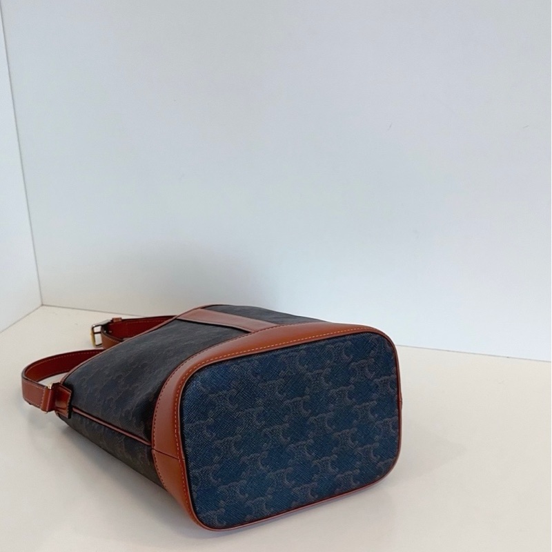 Celine 賽琳 凱旋門老花水桶包 小號-3