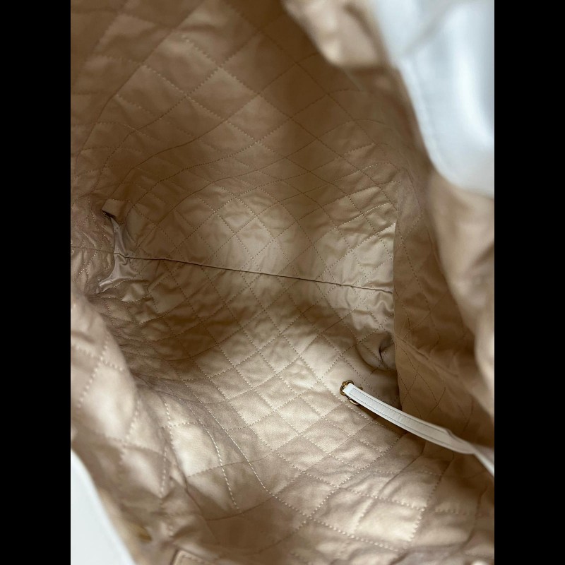 Chanel 22bag backpack
手柄雙肩包 中號-14