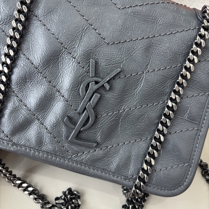 YSL 灰色Niki鏈條包-6
