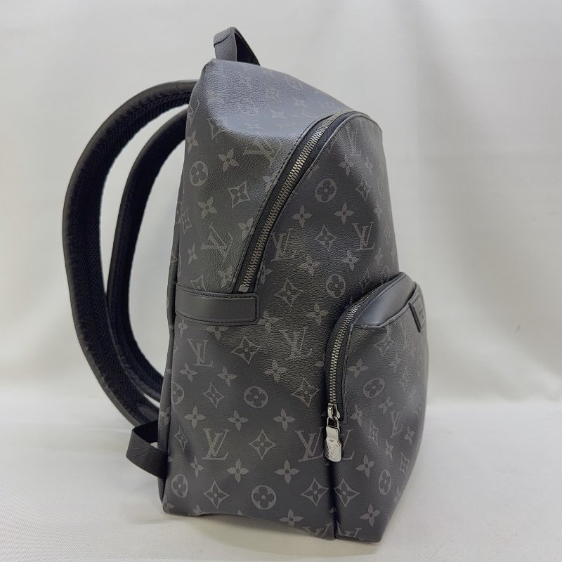 LV Discovery PM黑花雙肩後背包-3