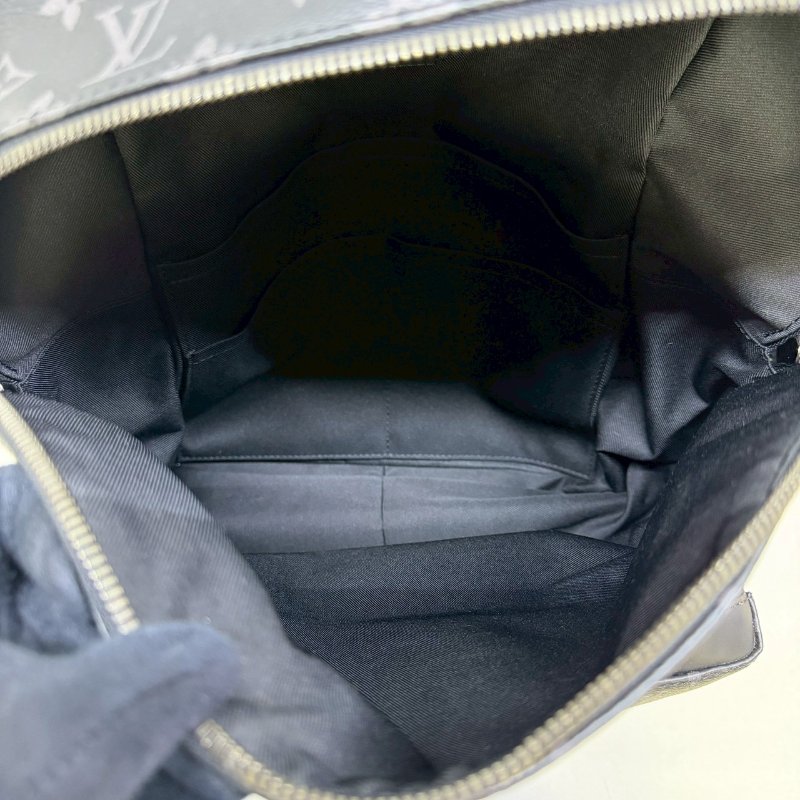 LV Discovery PM黑花雙肩後背包-4