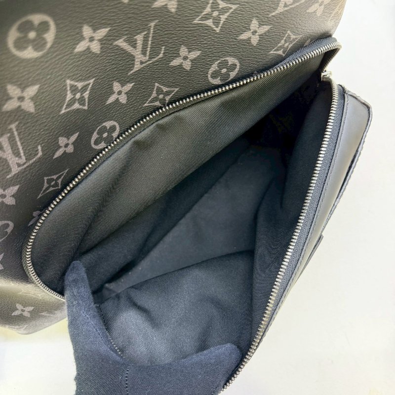 LV Discovery PM黑花雙肩後背包-5