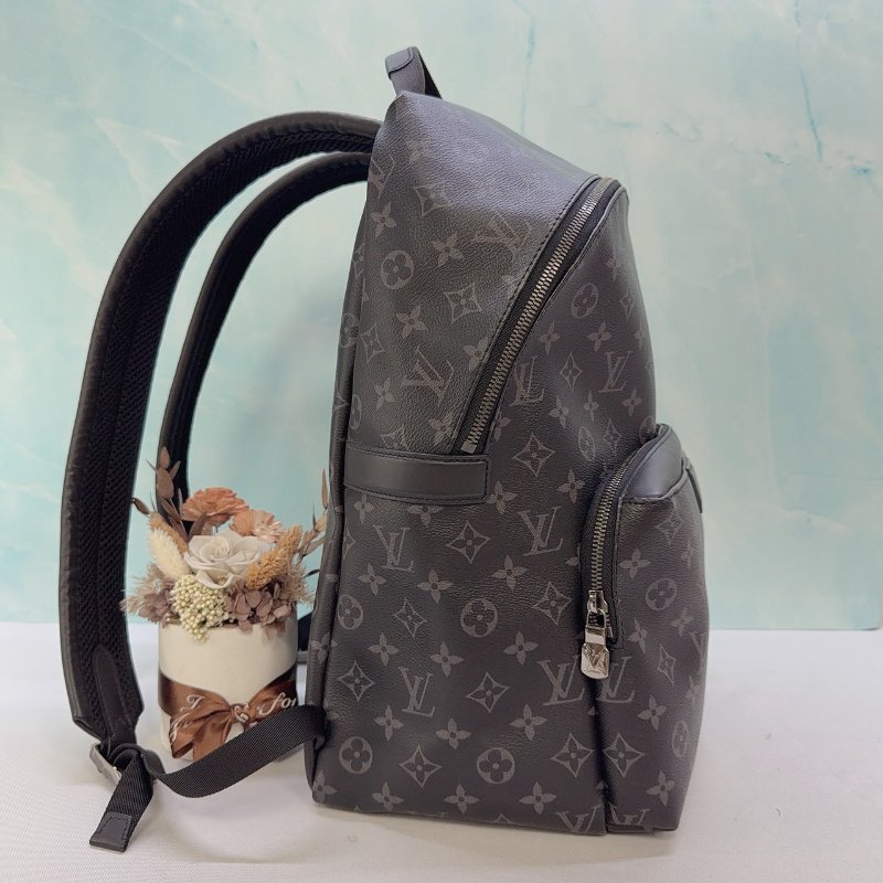 LV Discovery PM黑花帆布雙肩後背包-3