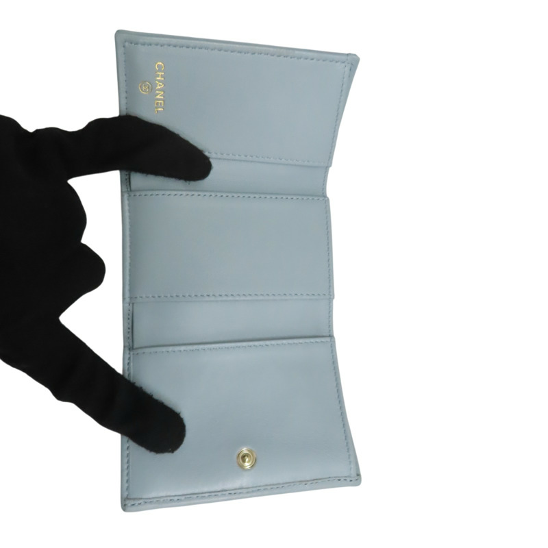 淺藍色 羊皮 翻蓋小錢包 短夾【CHANEL 香奈兒】 AP0230-2