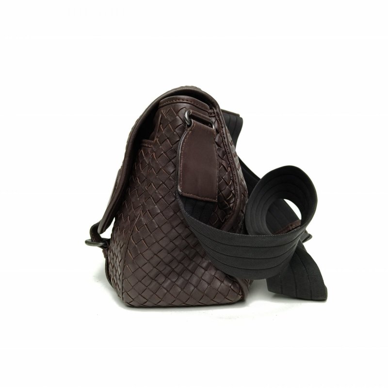 BOTTEGA VENETA 烏木色羊皮經典編織雙眼郵差包肩背包-1