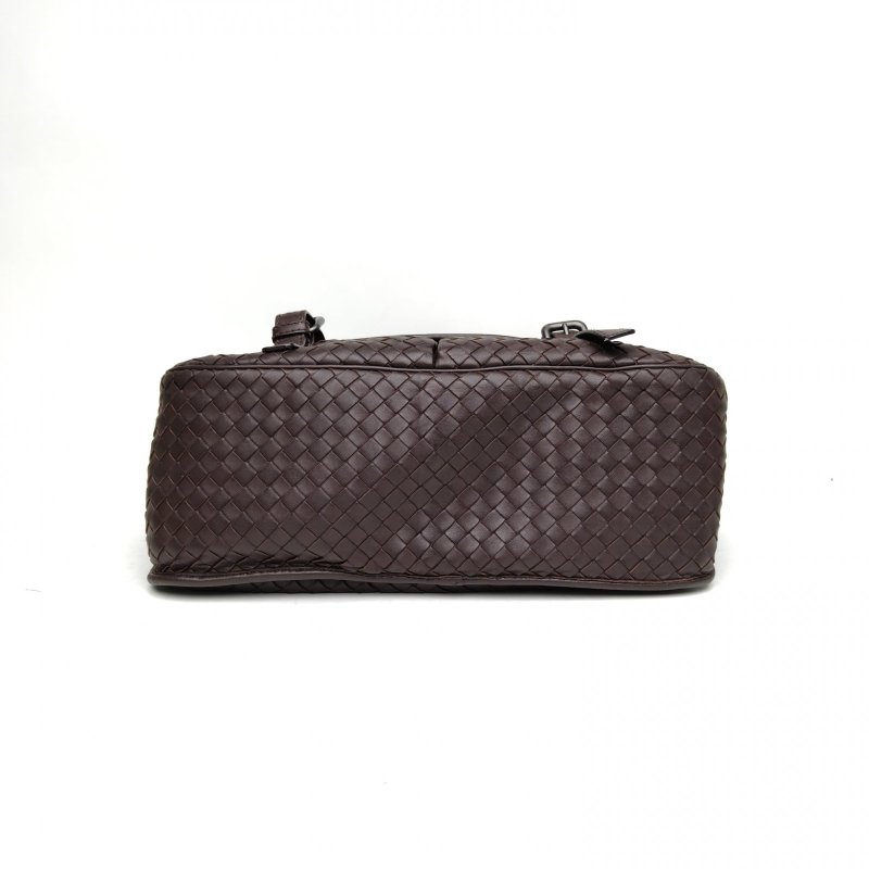 BOTTEGA VENETA 烏木色羊皮經典編織雙眼郵差包肩背包-4