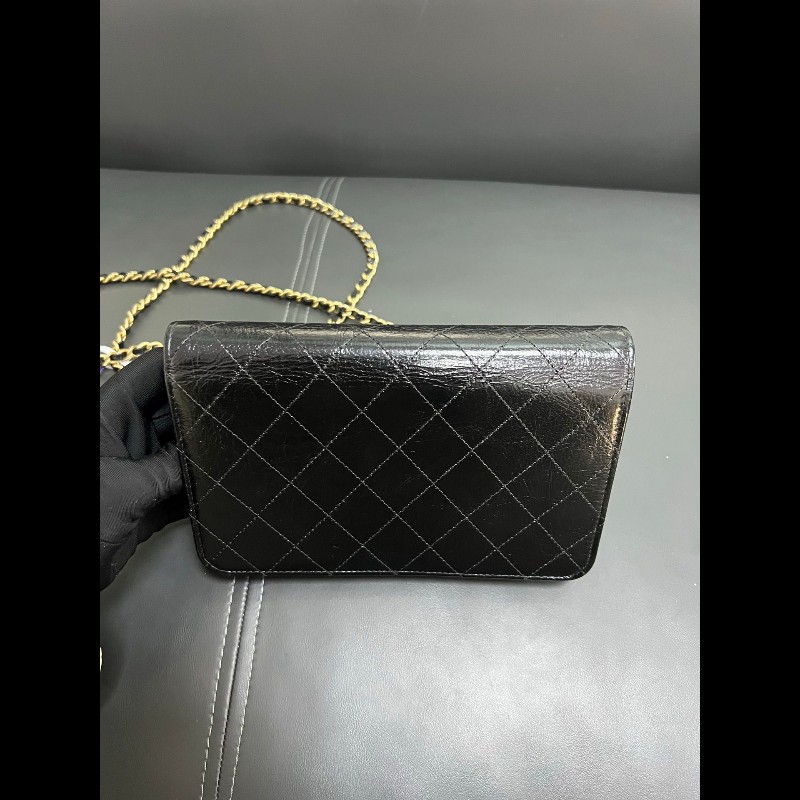 Chanel wallet on chain
黑金油蜡皮復古Woc-2