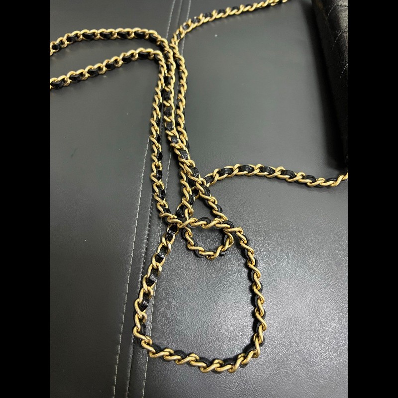 Chanel wallet on chain
黑金油蜡皮復古Woc-11