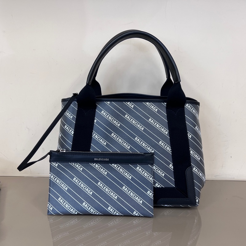 Balenciaga灰PVC拼黑牛皮銀釦滿版logo Navy手提包-0
