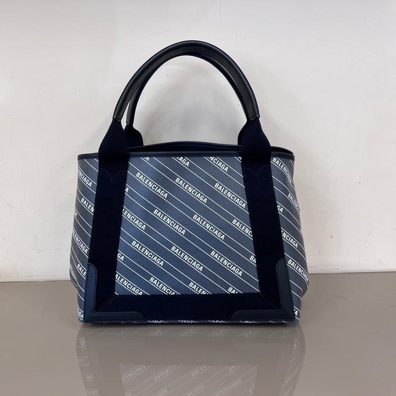 Balenciaga灰PVC拼黑牛皮銀釦滿版logo Navy手提包-1