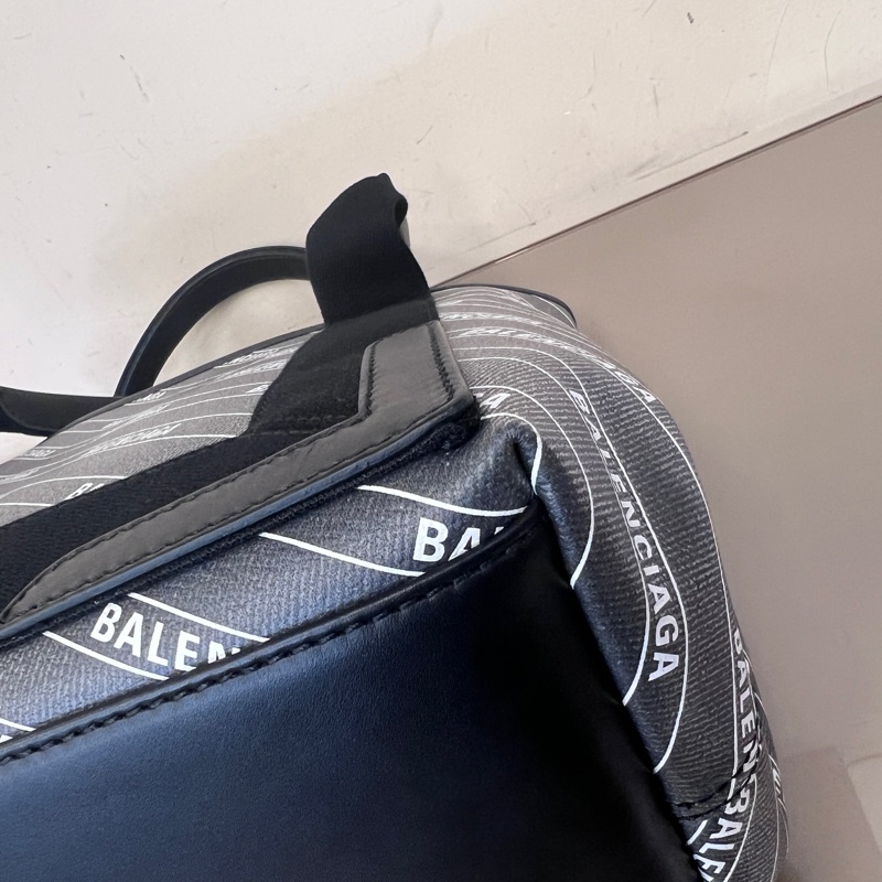 Balenciaga灰PVC拼黑牛皮銀釦滿版logo Navy手提包-7